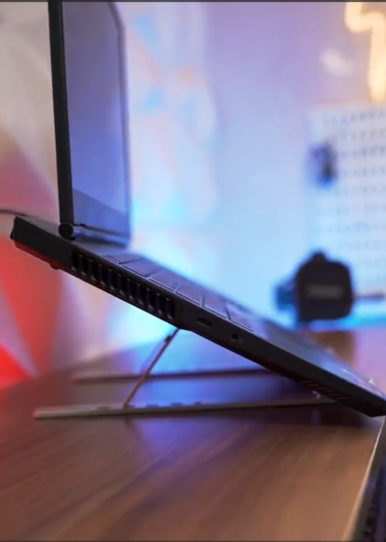 😍 حامل اللابتوب الألمنيوم — راحة وأناقة وإحترافية في تصميم واحد 💻